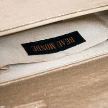 Load image into Gallery viewer, Aura