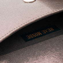 Load image into Gallery viewer, Belle